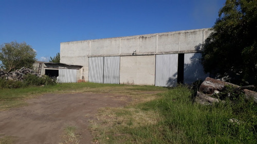 Imagen 4 de 9 de Vendo Importante Nave Industrial En Esquina Corrientes°°°