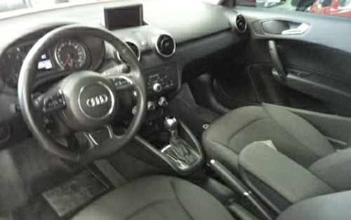 Audi A1 1.4 Tfsi Attraction Com Teto Solar
