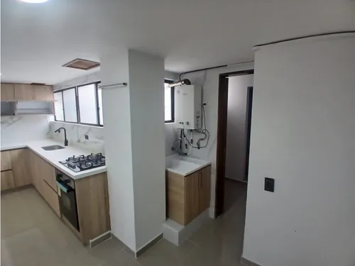 Renta Apartamento Amplio En La Circunvalar