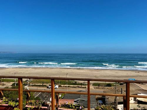 Interesante Casa En Venta Frente Al Mar En Maitencillo