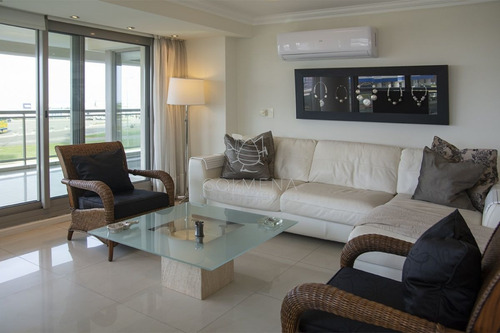 Imagen 5 de 30 de Torre Imperiale I, Esquinero - Punta Del Este Brava
