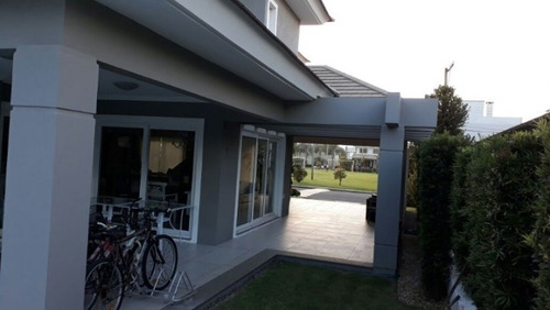 Imagem 16 de 17 de Casa À Venda Em Xangri-lá - Ca01066 - 67810186