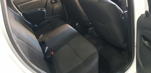 Imagen 6 de 15 de Renault Duster 1.6 4x2 Confort Plus Abs 110cv 2014