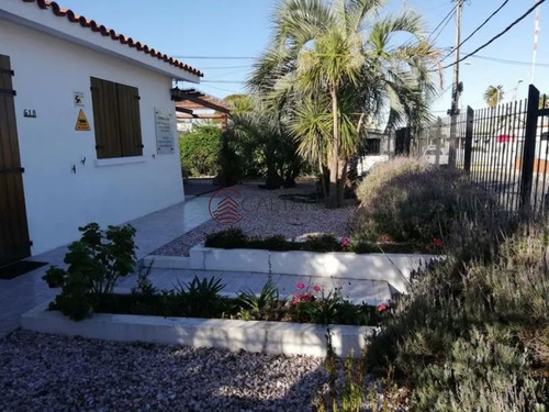 Hermoso Conjunto De Casas En Centro De Maldonado!- Ref: 2591