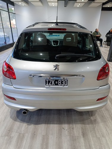 Peugeot 207 1.6 Xt