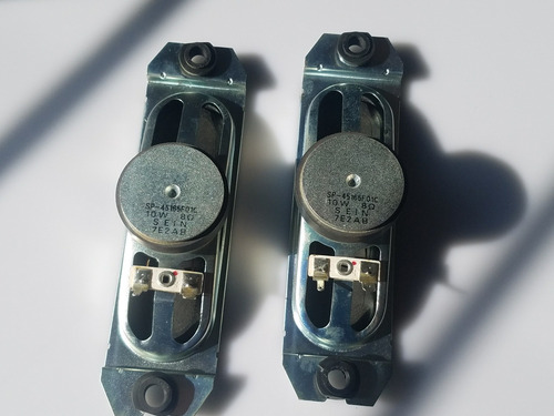 Par De Bocinas Para Tv Pantalla Lg Mod. 47la6205 (Usado)