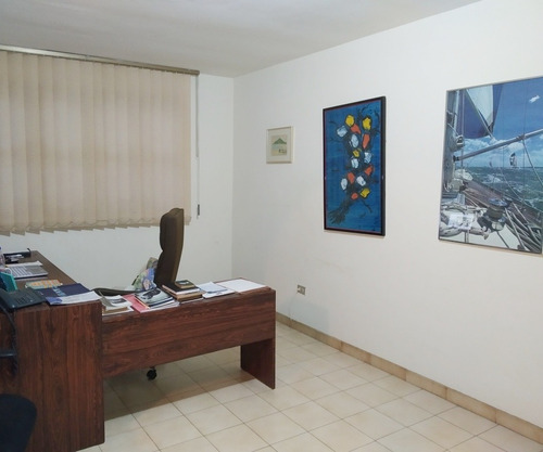 Imagen 17 de 30 de Best House Vende Hermosa Casa Tipo Quinta, Urb. Los Castores