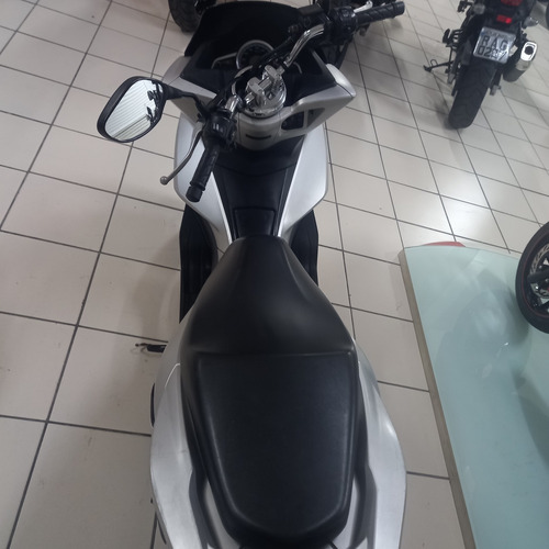 Imagem 5 de 10 de Honda Pcx 2017