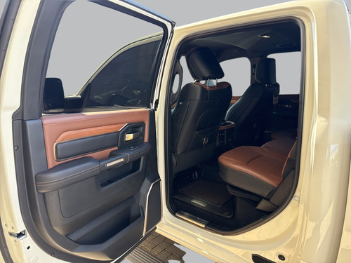 RAM 3500 6.7 I6 TURBO DIESEL LIMITED LONGHORN CD 4X4 AUTOMÁTICO