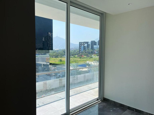 Departamento En Venta En Colonia Valle Del Campestre, San Pedro Garza García, Nuevo León