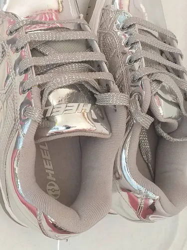 Zapatos skechers con ruedas futbol top
