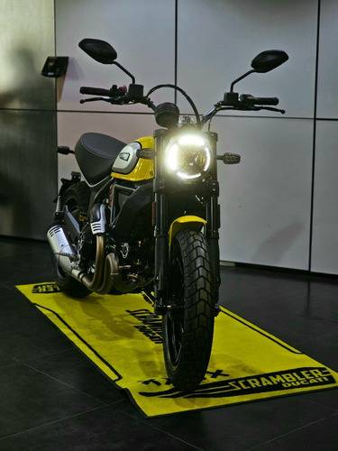 Imagen 10 de 25 de Ducati Scrambler Icon 800 0km No Triumph Street Twin