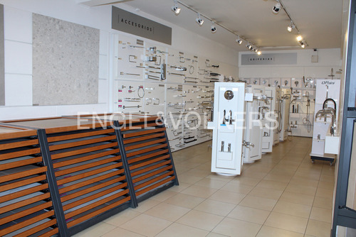 Local Comercial Ubicado En Av. Libertad