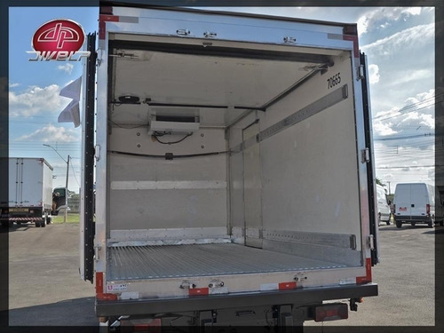 Caminhão Iveco Vertis 90v16 Com Baú Refrigerado 2012