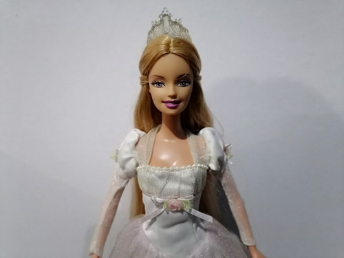 Barbie Rapunzel 2002 Novia (Usado)