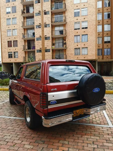Ford Bronco 5.0 Xlt