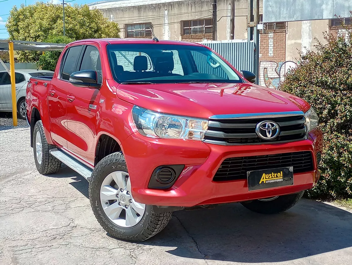 Toyota Hilux 2.8 Cd Sr 177cv 4x4