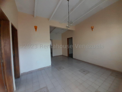 Imagen 25 de 30 de Casa En Alquiler En Bararida Barquisimeto Lara / Código Flex 23-20704 / Asesor María Gabriela Algarra 0414-5156084