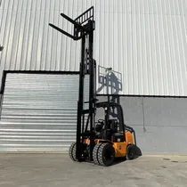 Comprar Autoelevador 2500kg 2.5 Toneladas Triple Torre 4.5m Duales