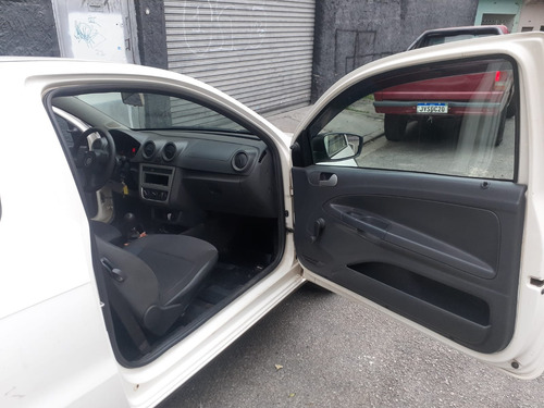 Volkswagen Saveiro 1.6 Cab. Simples Total Flex 2p