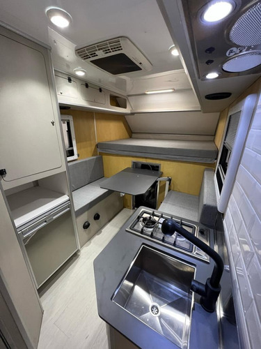 Camper Motorhome 4x4 Cabina Simple Equipado