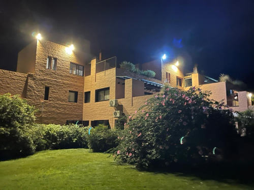 Canchero Departamento Totalmente Reciclado Y Amoblado En Las Lomas Village Con Vista Espectacular Al Golf