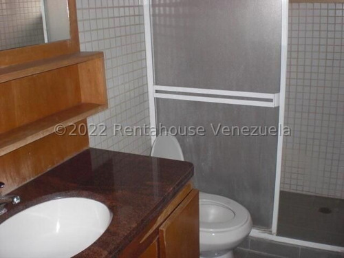 Imagen 7 de 13 de Casa Venta La Lagunita Country Club 22-19881 Caro Fermoso 0424-2083128