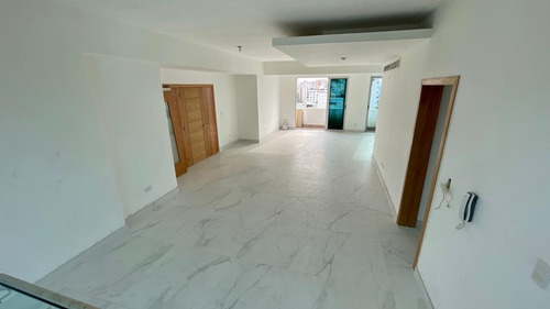 Imagen 3 de 14 de Apartamento Penthouse En Venta En Naco Cercano A Sectores Como Piantini, Serralles, Evaristo Morales, Paraiso, Santo Domingo