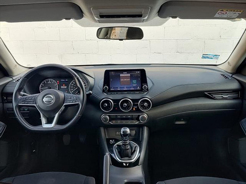 Nissan Sentra 2020