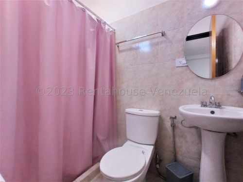 Moderno Apartamento En Venta Concepto Amerciano Remodelado Conjunto Privado Las Carolinas Turmero Vigilancia Pozo Estef 24-3492