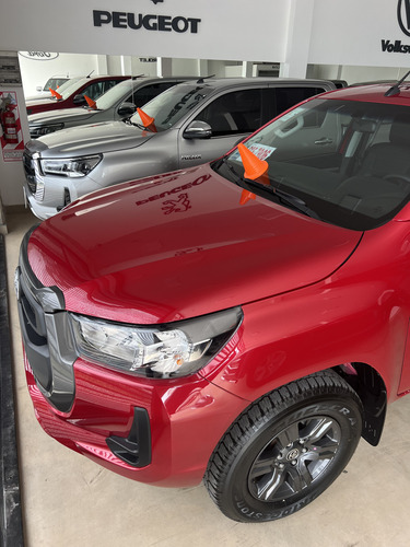 Toyota Hilux Pick-up 2.8 Cd Sr 204cv 4x4 At