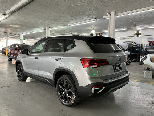 Volkswagen Taos 1.4 Tsi Highline At