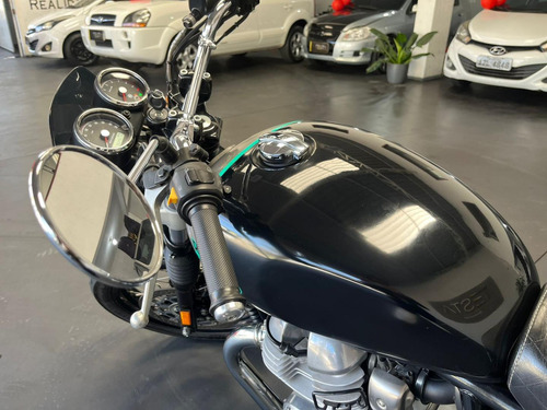 Royal Enfield Int 650 2022