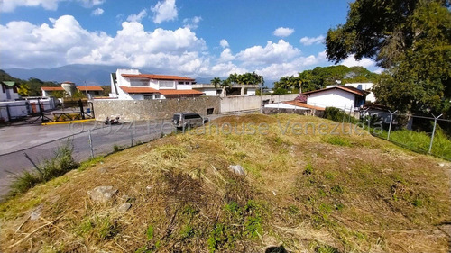 Terreno En Esquina En Calle Cerrada Con Vigilancia 24-17743