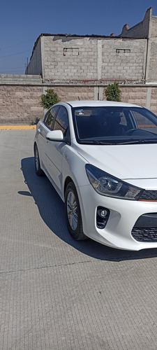 Kia Rio 1.6 L Hatchback Mt