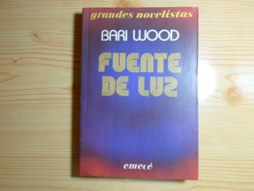 Fuente De Luz - Wood Bari