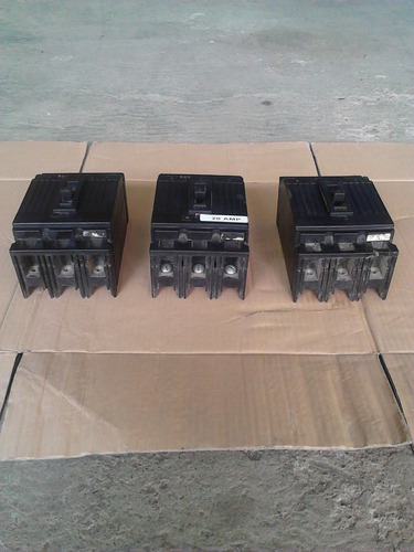 Breaker Industrial Trifasico 20 Amps