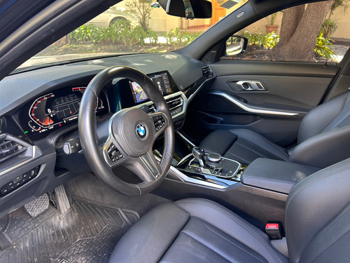 BMW Serie 3 3.0 330i Sedan Sport Line 252cv