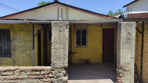 Casa Av Rojas Magallanes 717, Plaza Lircay