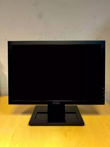 Eficiente Monitor De 17 Pulgadas Economico Vga Negro (Reacondicionado)