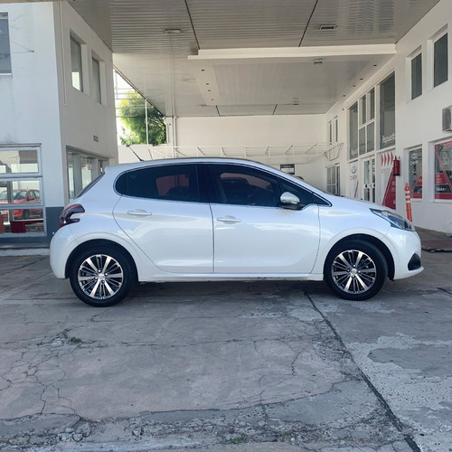 Imagen 7 de 15 de Peugeot 208 1.6 Feline | Usados Certificados | 13