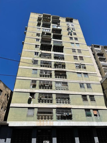 Apartamento En Venta En El Centro De Caracas