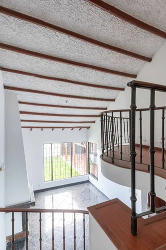 Casa En Venta En Puente Largo. Cod V5967