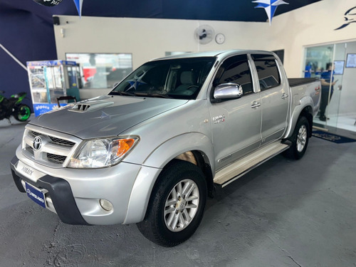 Toyota Hilux CD SRV D4-D 4x4 3.0 TDI Diesel Aut