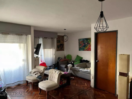 Apto En Venta, 3 Dormitorios, 1 Baño, Balcón Y Cochera-punta Gorda