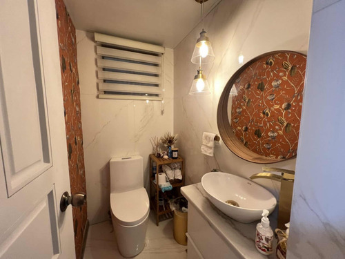 Se Vende Apartamento De 3 Habitaciones, Estar En Urb. Real