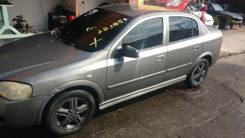Imagem 2 de 8 de Sucata Astra Sedan 2004 1.6