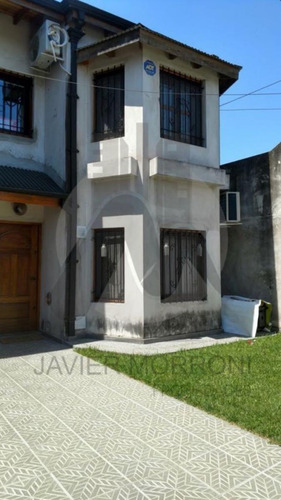 Imagen 2 de 19 de Duplex 4 Ambientes Moron Sur