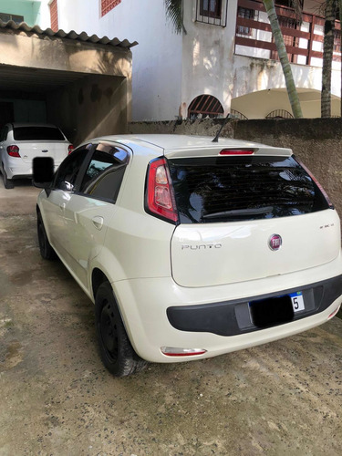 Imagem 4 de 14 de Fiat Punto 2014 1.4 Attractive Flex 5p