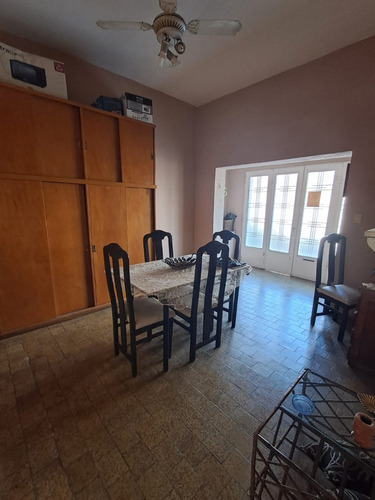 Casa 3 Ambientes C/ Garage, Patio, Jardin Y Terraza X T/ Sup.
